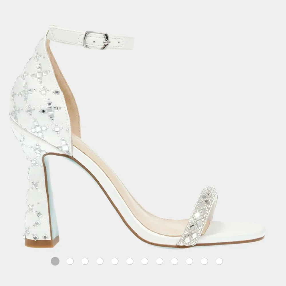 NWT Dean Heels by Betsey Johnson Originally $99, Size 8.5 - Picture 2 of 10